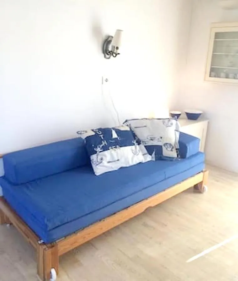 Comfortable Apartment In Zambratija 40 M² Near Beaches