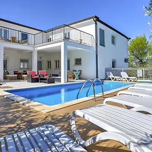 File-5 By Interhome Zambratija (Istria)