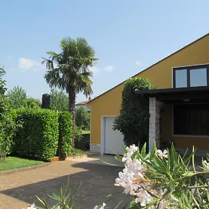 Zvezdica*** With Garden Zambratija (Istria)